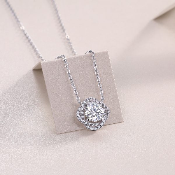 S925 1 ct Moissanite Lucky Flower Lady Pendant Necklace Set
