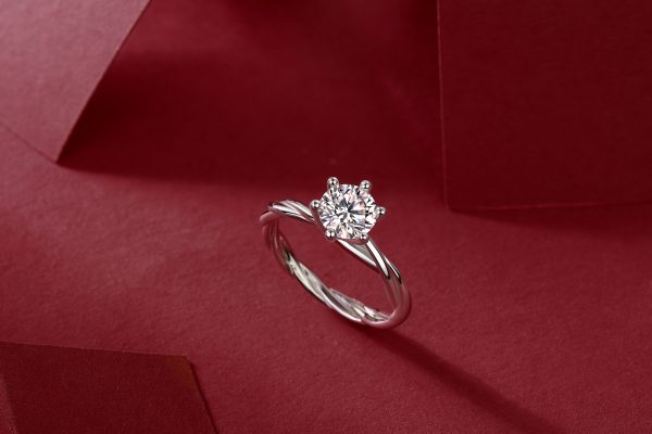 S925 Silver 1.5-carat 6-Claw fried dough twist Classic zircon Ring 