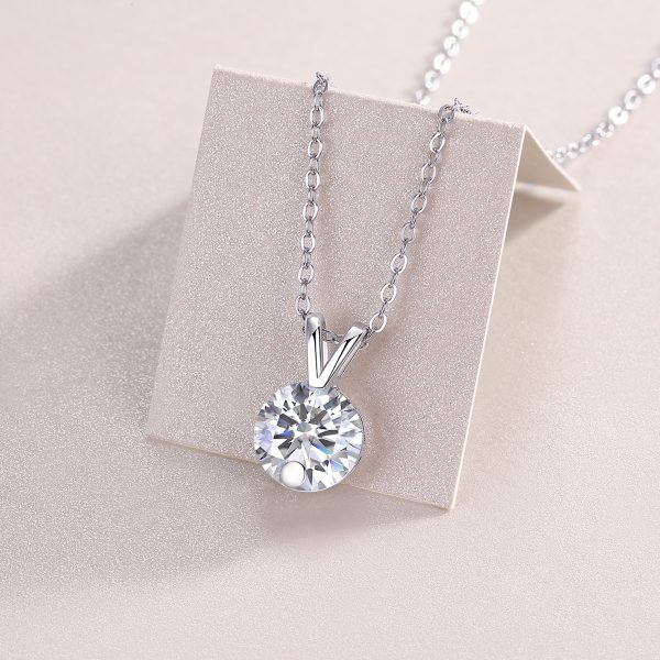 2026 2 ct S925 Women’s Silver Diamond V-Chain Pendant
