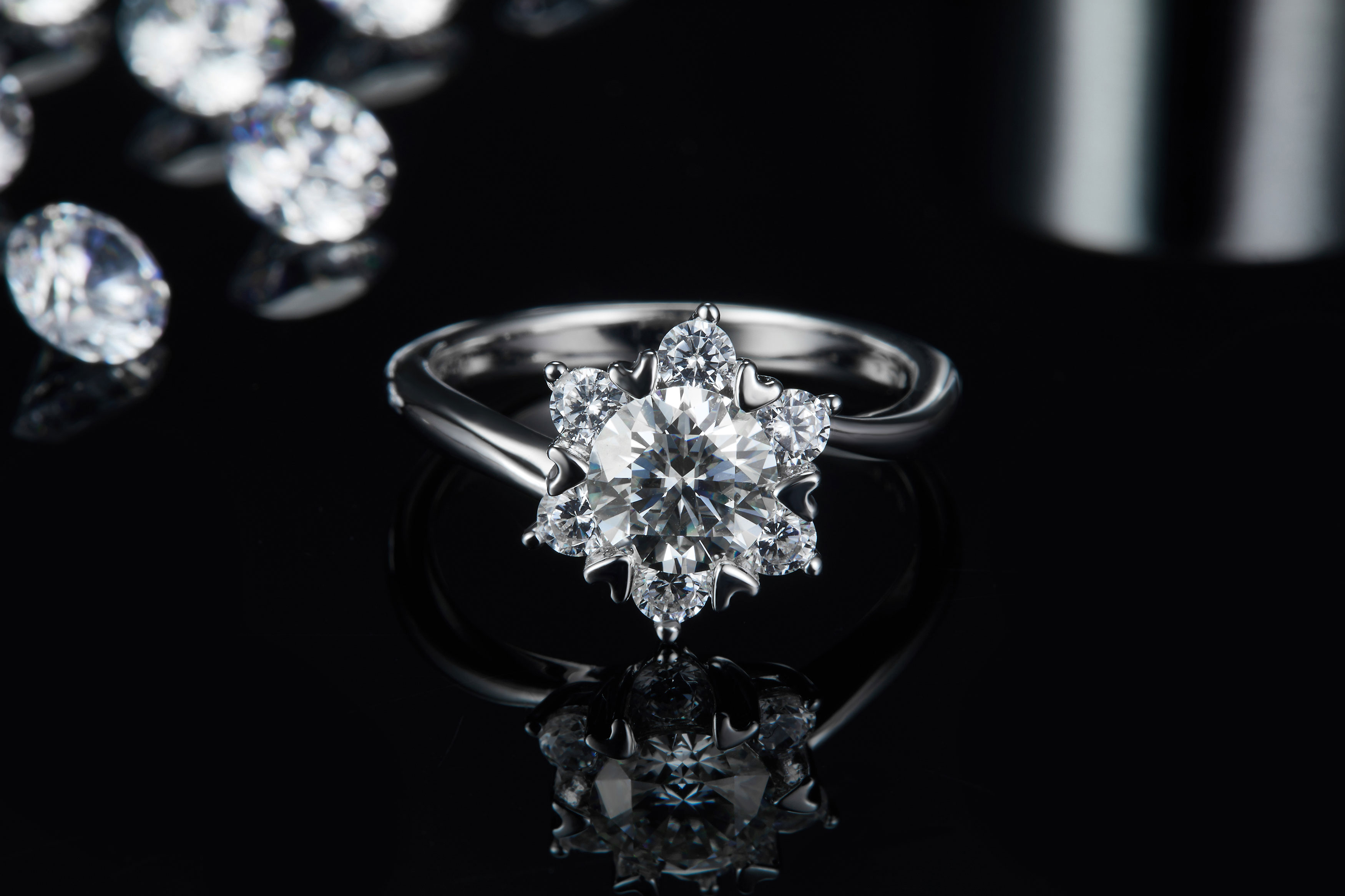 [Copy][Copy]S925 Silver 2-carat Plum blossom style zircon Ring 