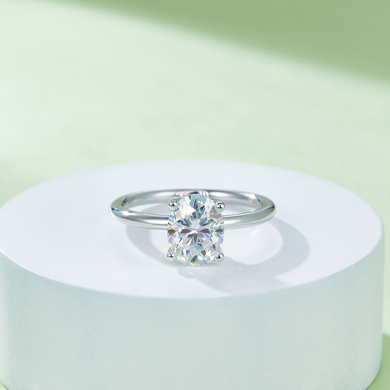 S925 Silver 1-carat Egg-shaped zircon Ring 