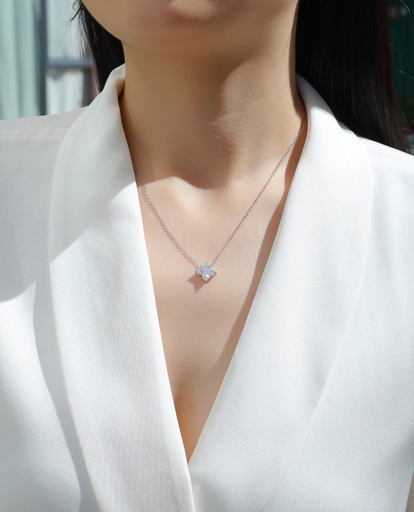  S925 Silver Lucky Four- ury Jewelry Pendant Necklace Set