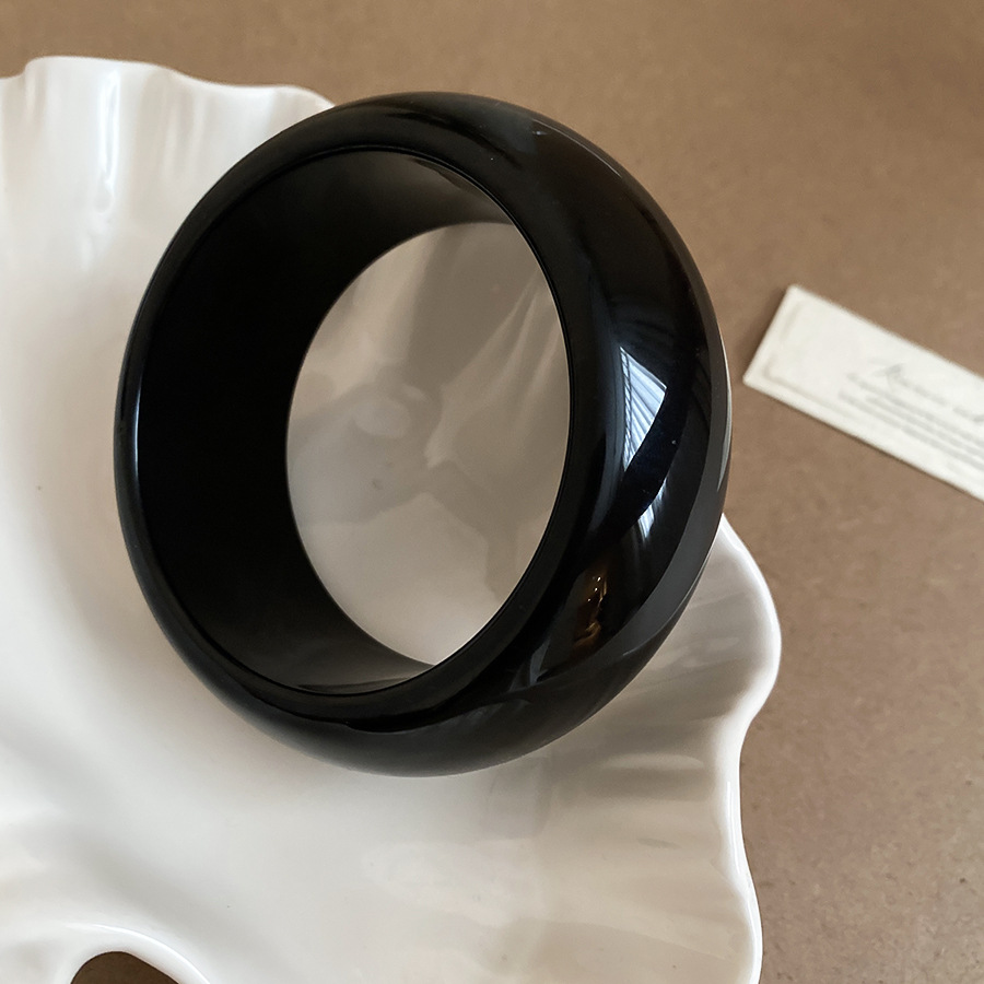Multiple acrylic resin material Wide version dyed resin bracelet