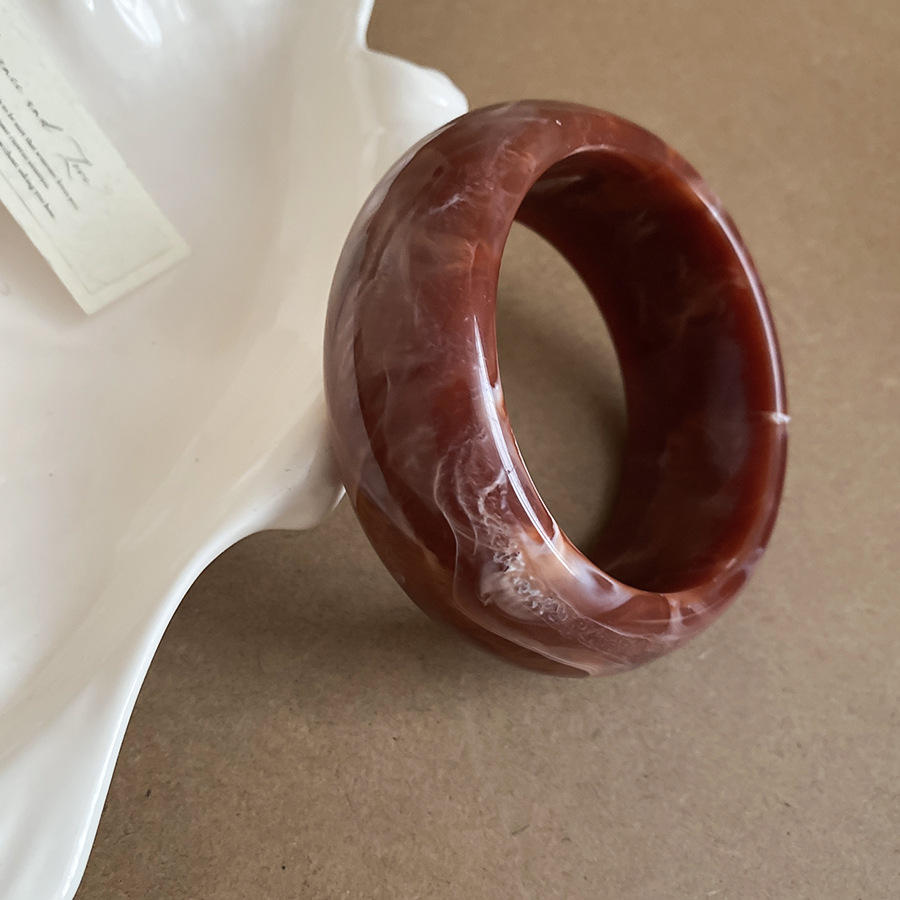 Multiple acrylic resin material Wide version dyed resin bracelet