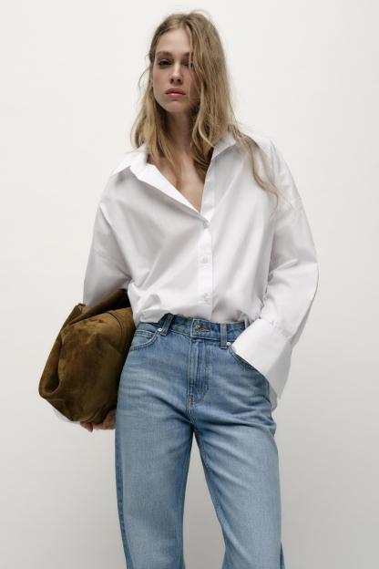 Relaxed High-Waist Straight Leg Jeans