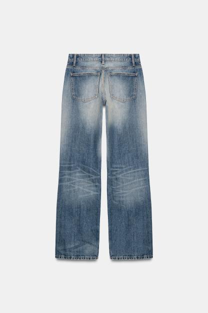 Low-Rise Loose Fit Jeans