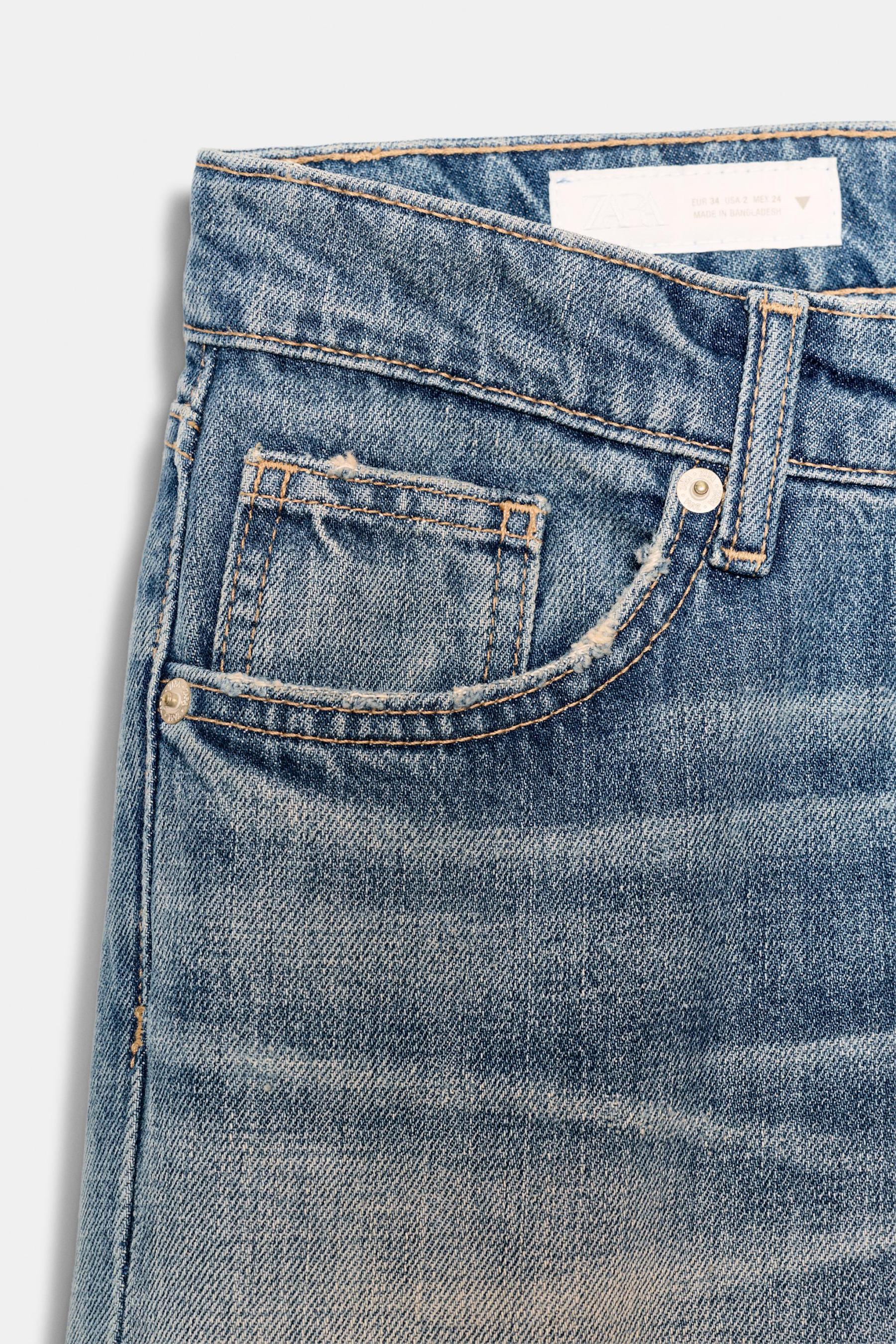 Low-Rise Loose Fit Jeans