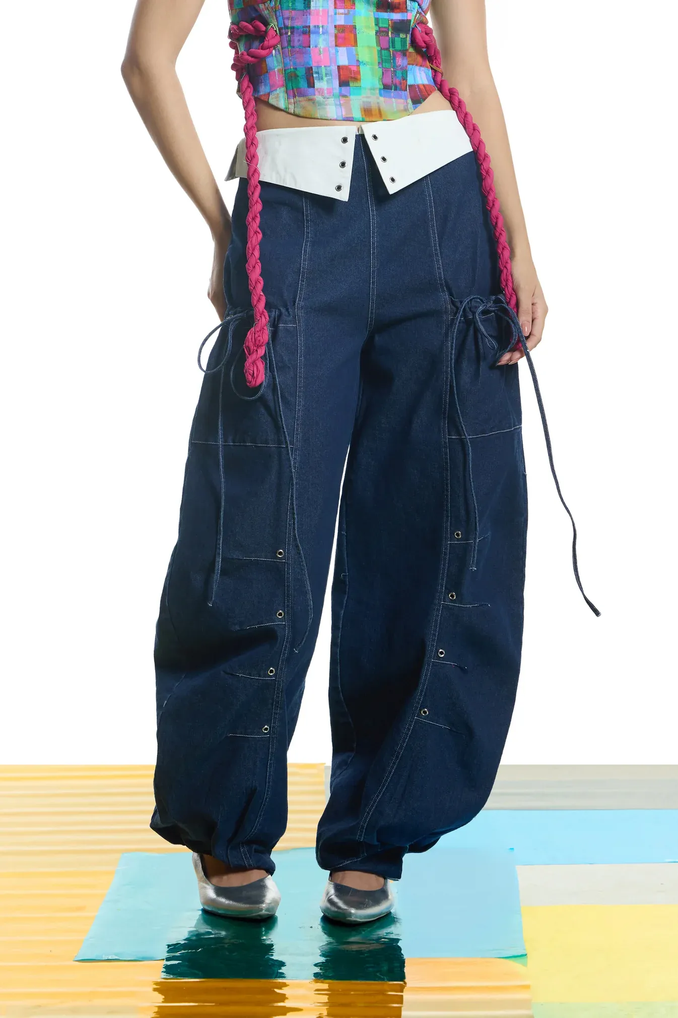 Barrel Fit Denim Jeans