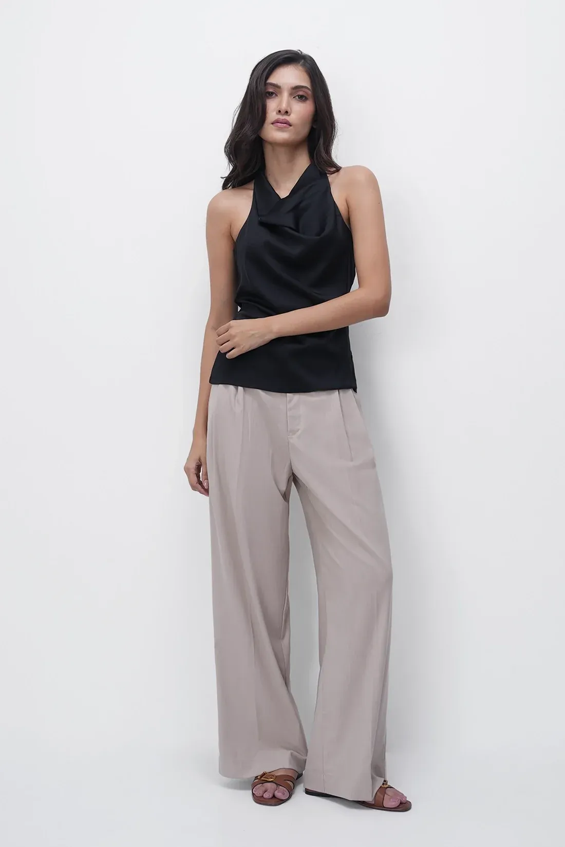 Relaxed Fit Beige Pleated Trousers