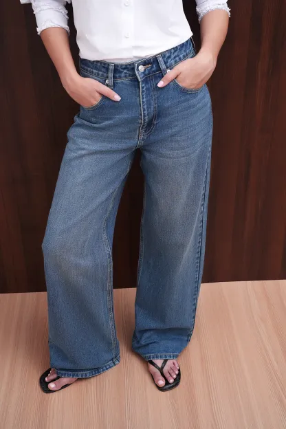 Heritage Straight Leg Jeans