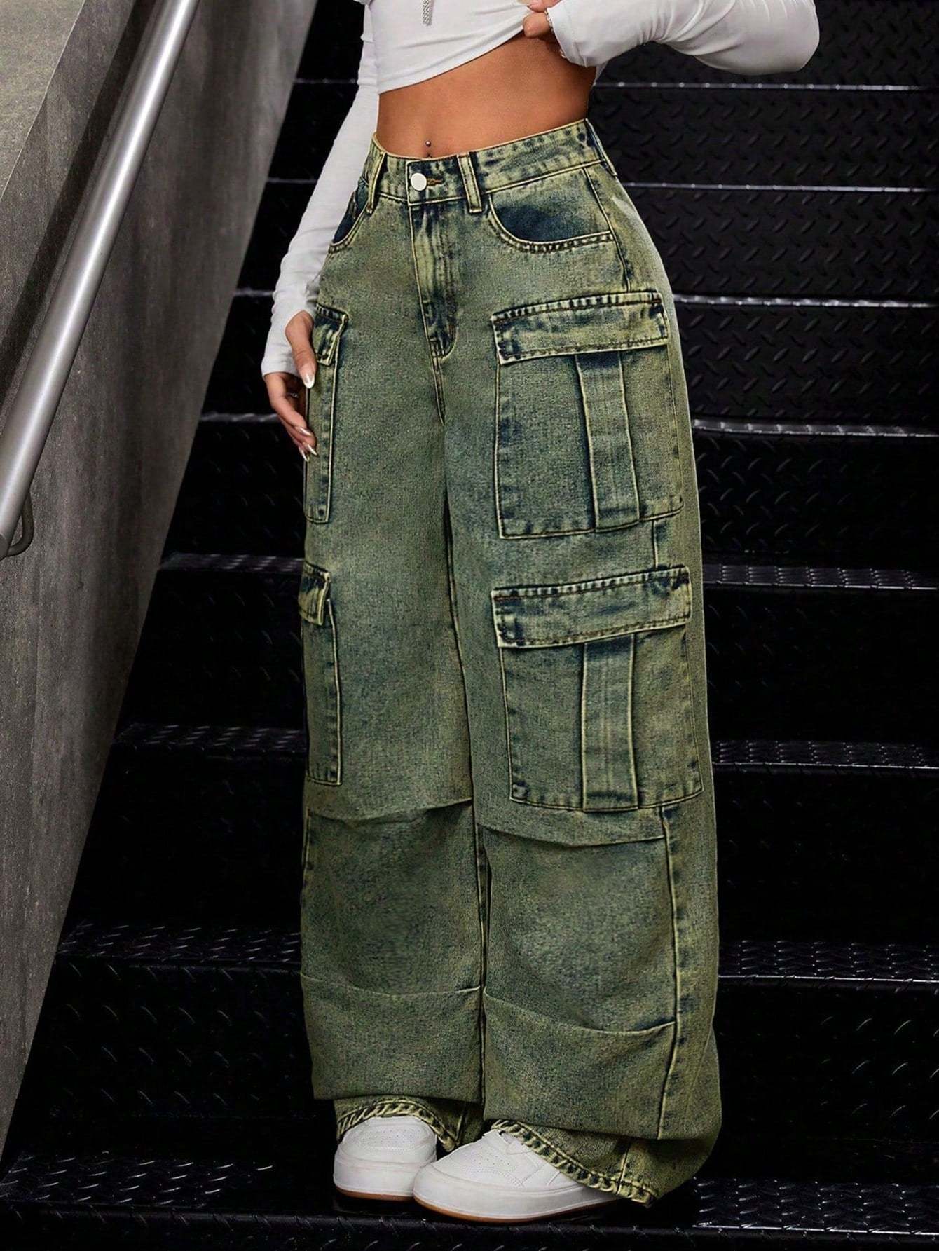 Dirty Fade Out Wash Cargo Denims