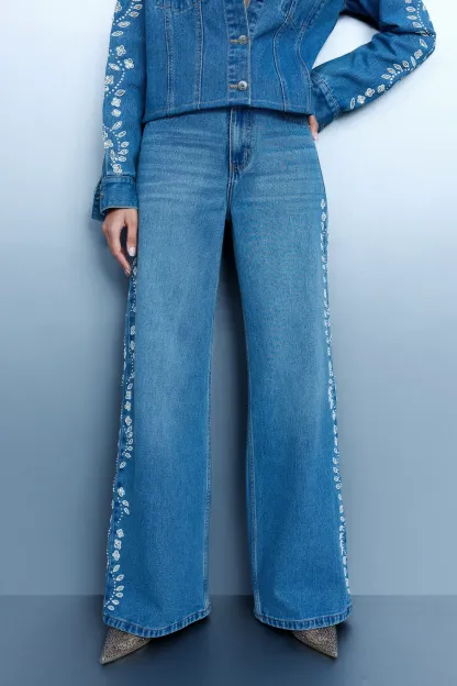Embroidered Straight Leg Jeans – Blue