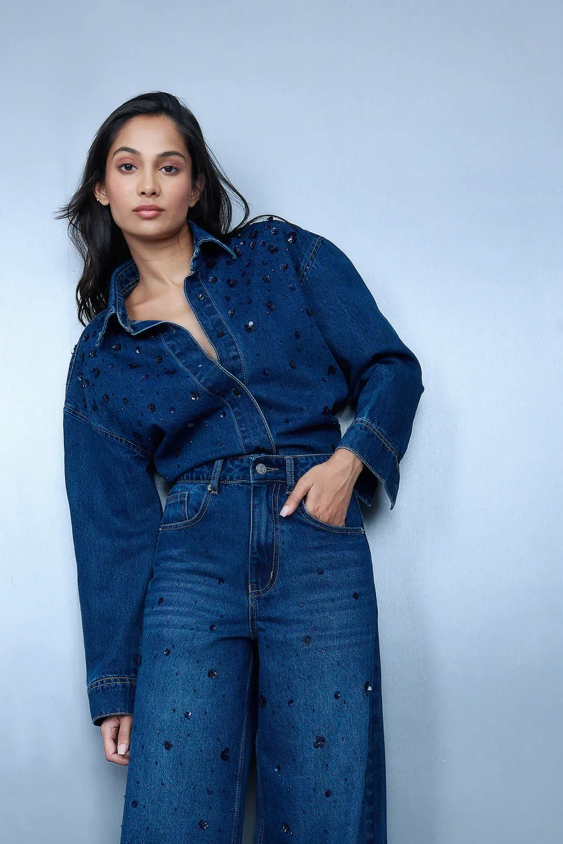 Embroidered Cropped Jeans