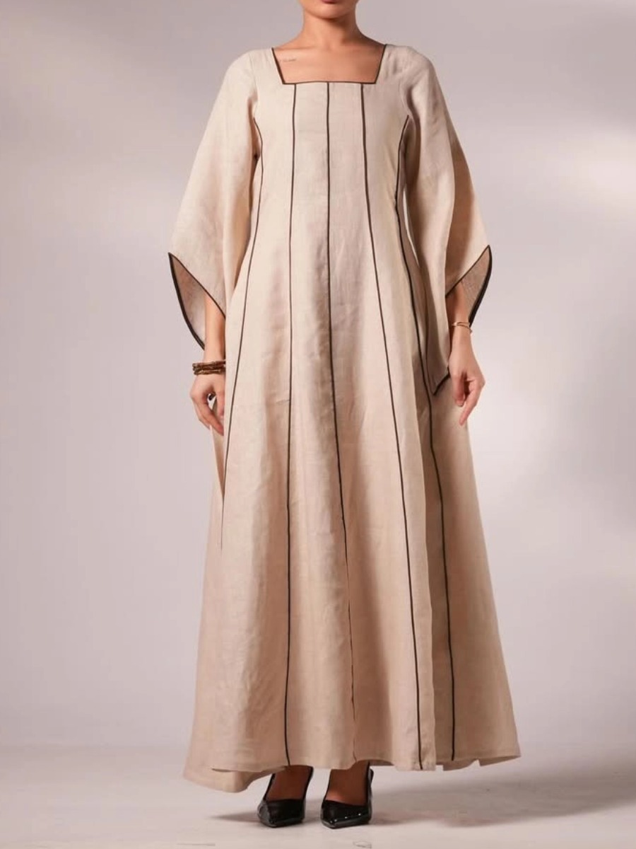 Elegant long dress with vertical stripes and a square neckline
