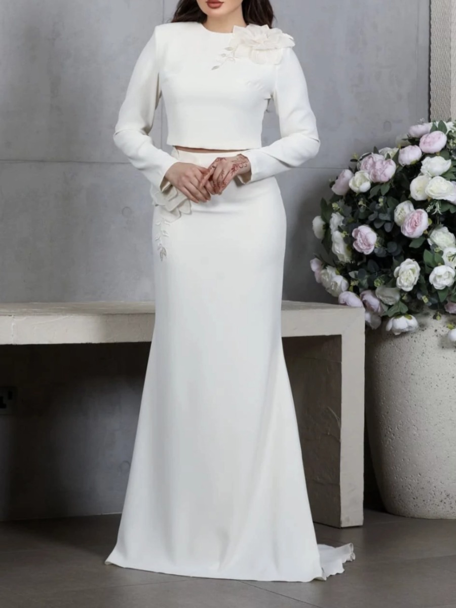 Two-piece set: white floral blouse with a round neck and a long skirt