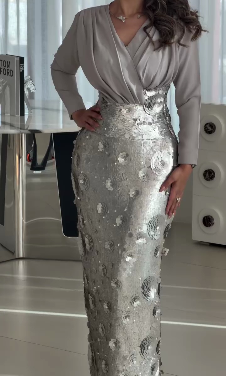 Elegant silver evening dress with sequin embroidery
