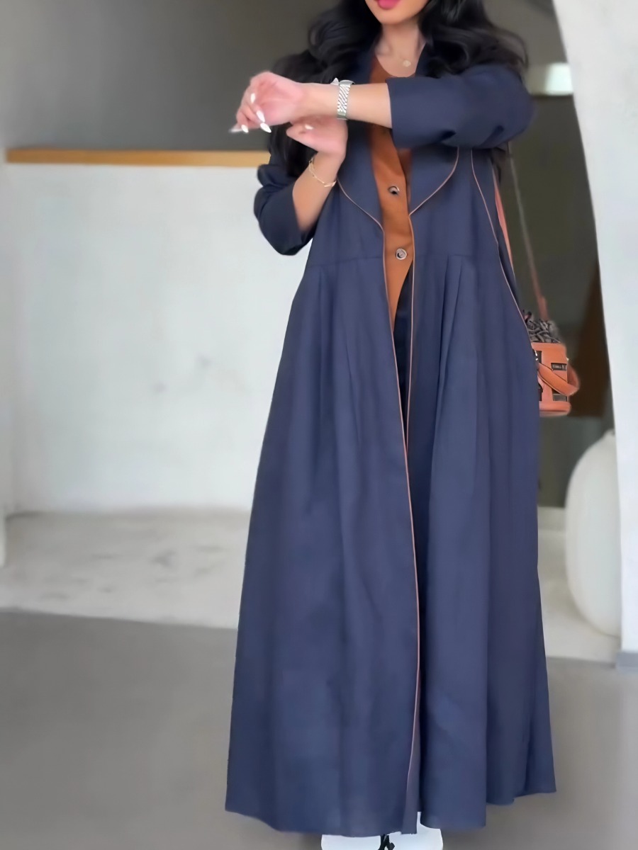 Elegant navy abaya with a matching two-tone inner set