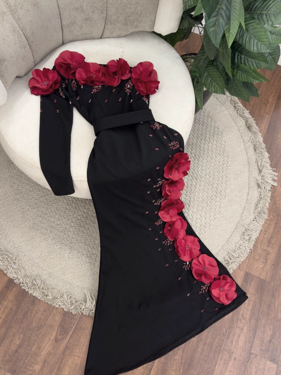 Diamond red dress (available in stock)