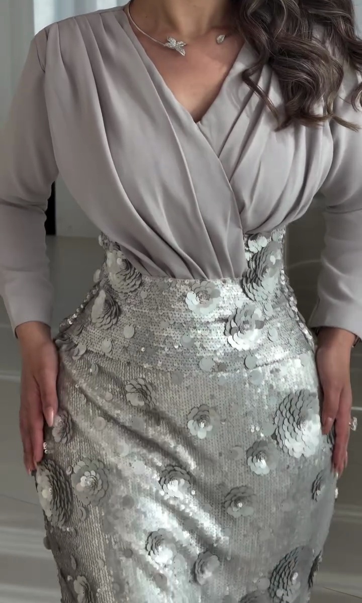 Elegant silver evening dress with sequin embroidery
