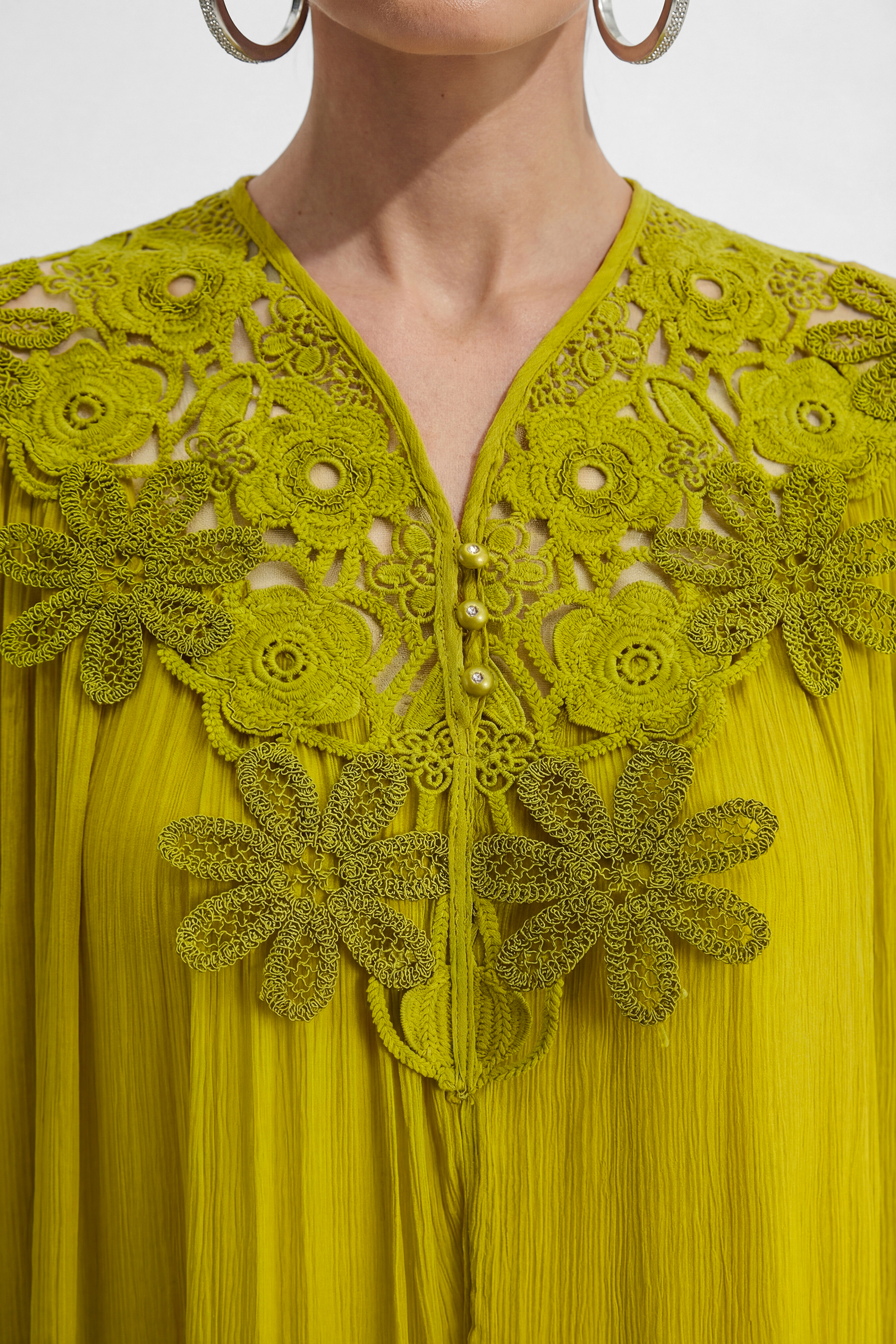 Elegant Floral Lace Pleated Maxi Dress