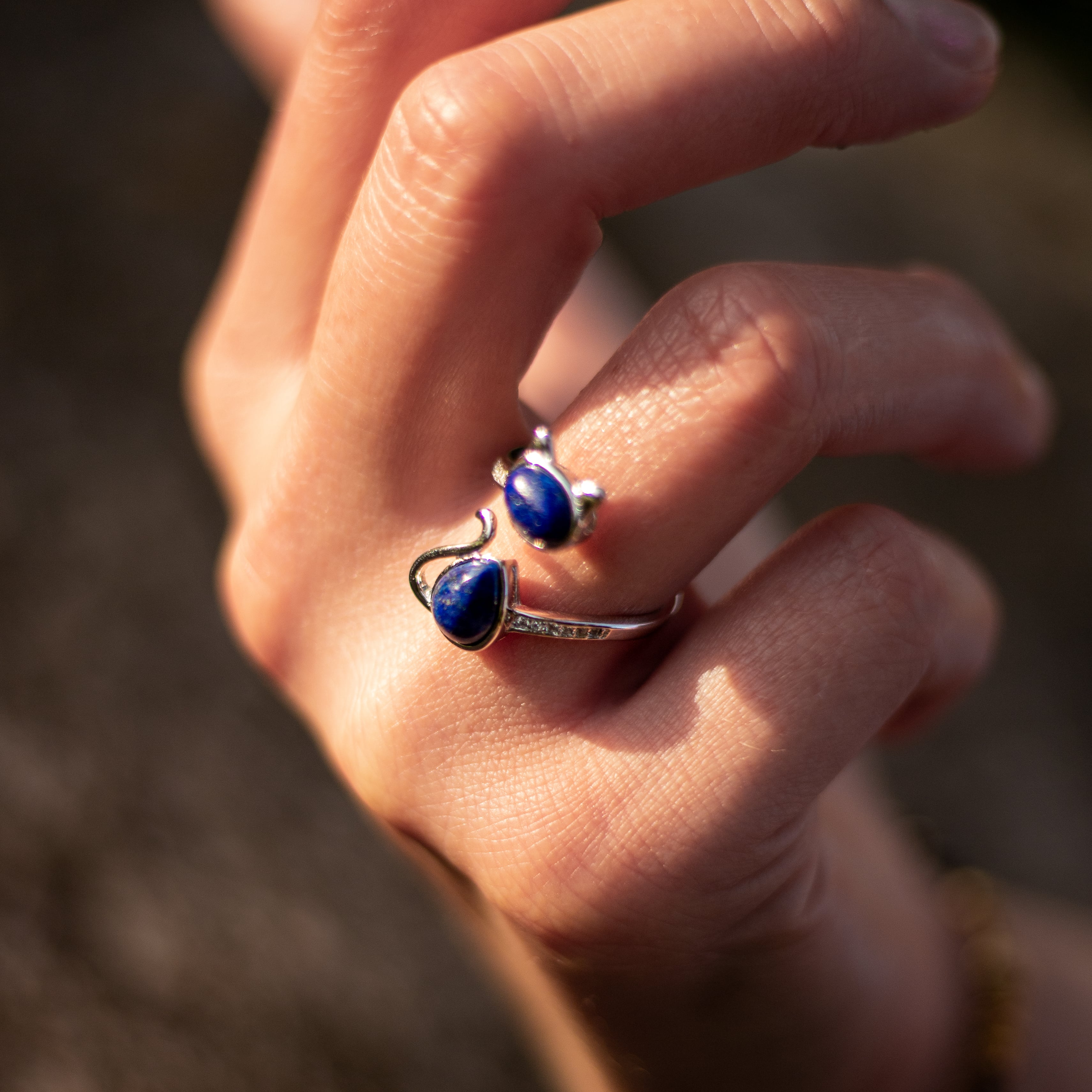 The adjustable band of the ring - KARMAKIND