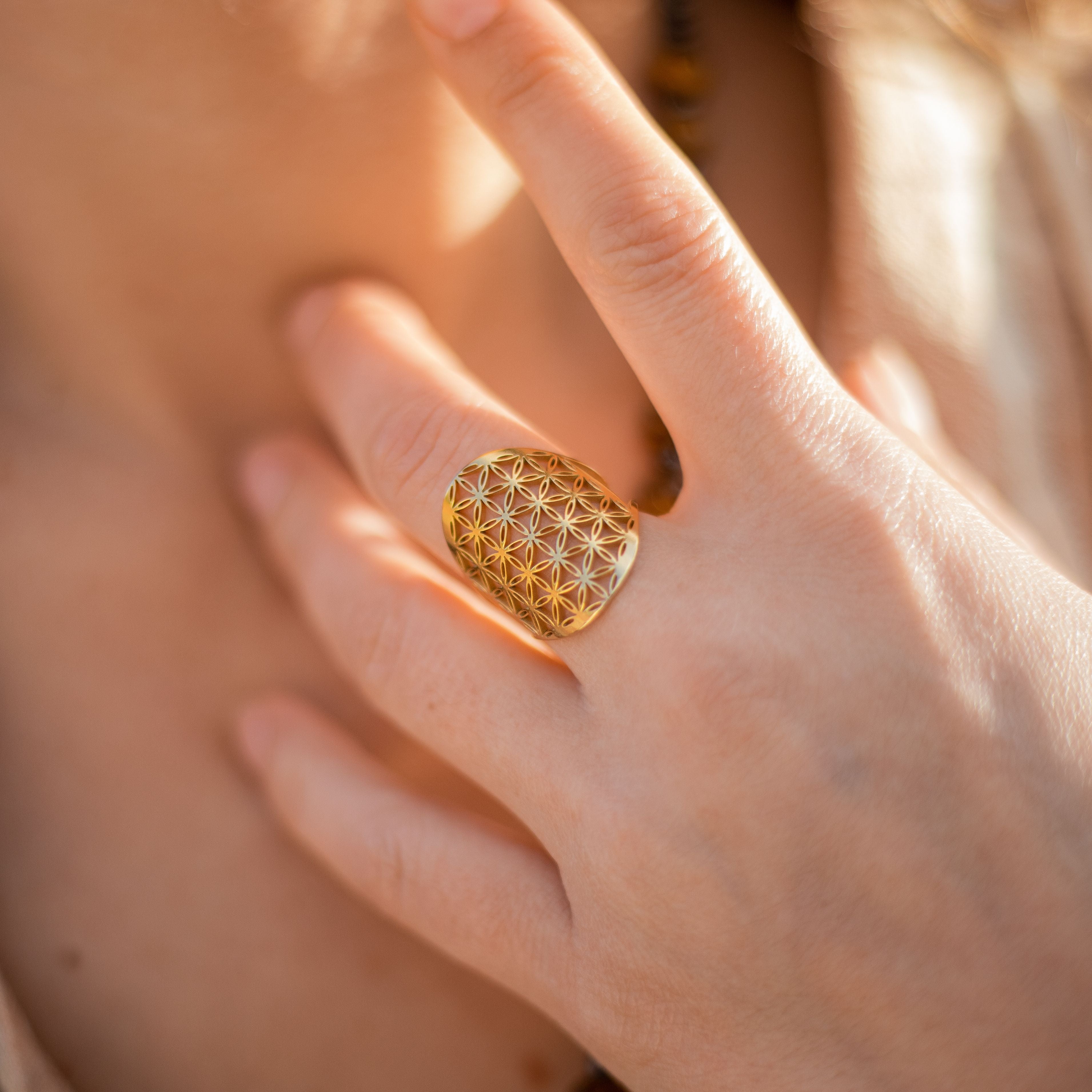 Adjustable Flower of Life Ring silver detail - KARMAKIND