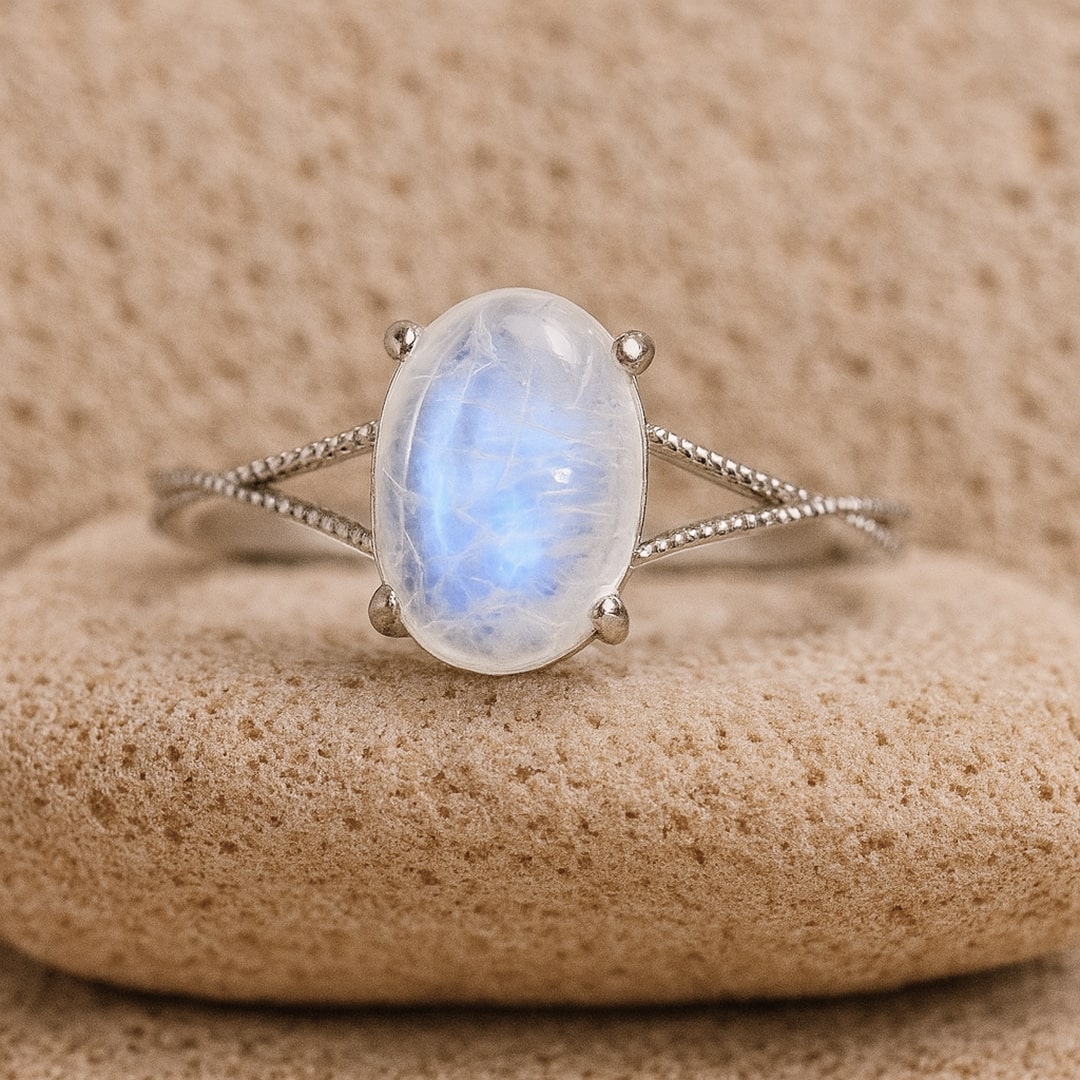 A delicate Moonstone ring for inner calm - KARMAKIND