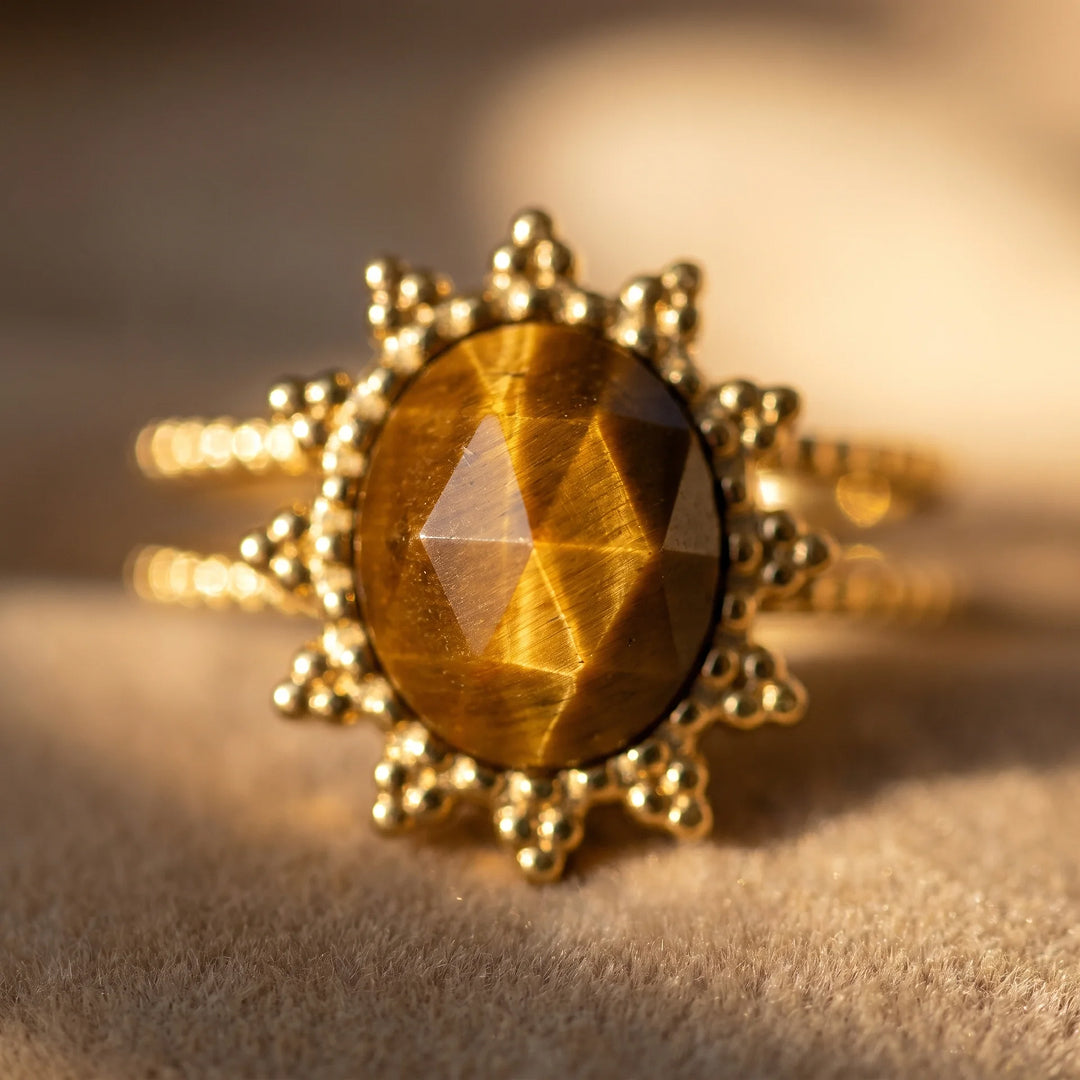 Ring on a finger, showing its design and the stone's warmth - KARMAKIND