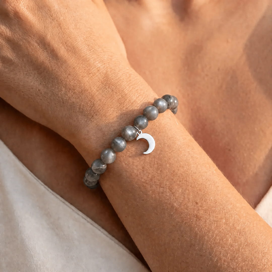 Close-up of gray moonstone beads on a bracelet - KARMAKIND