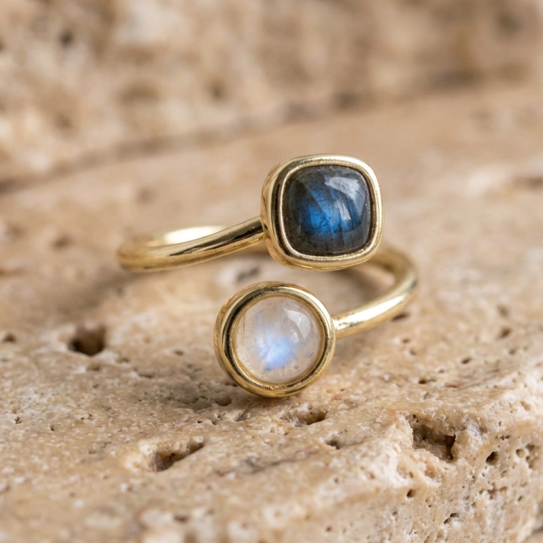 Golden spiral band of the Isha ring - KARMAKIND