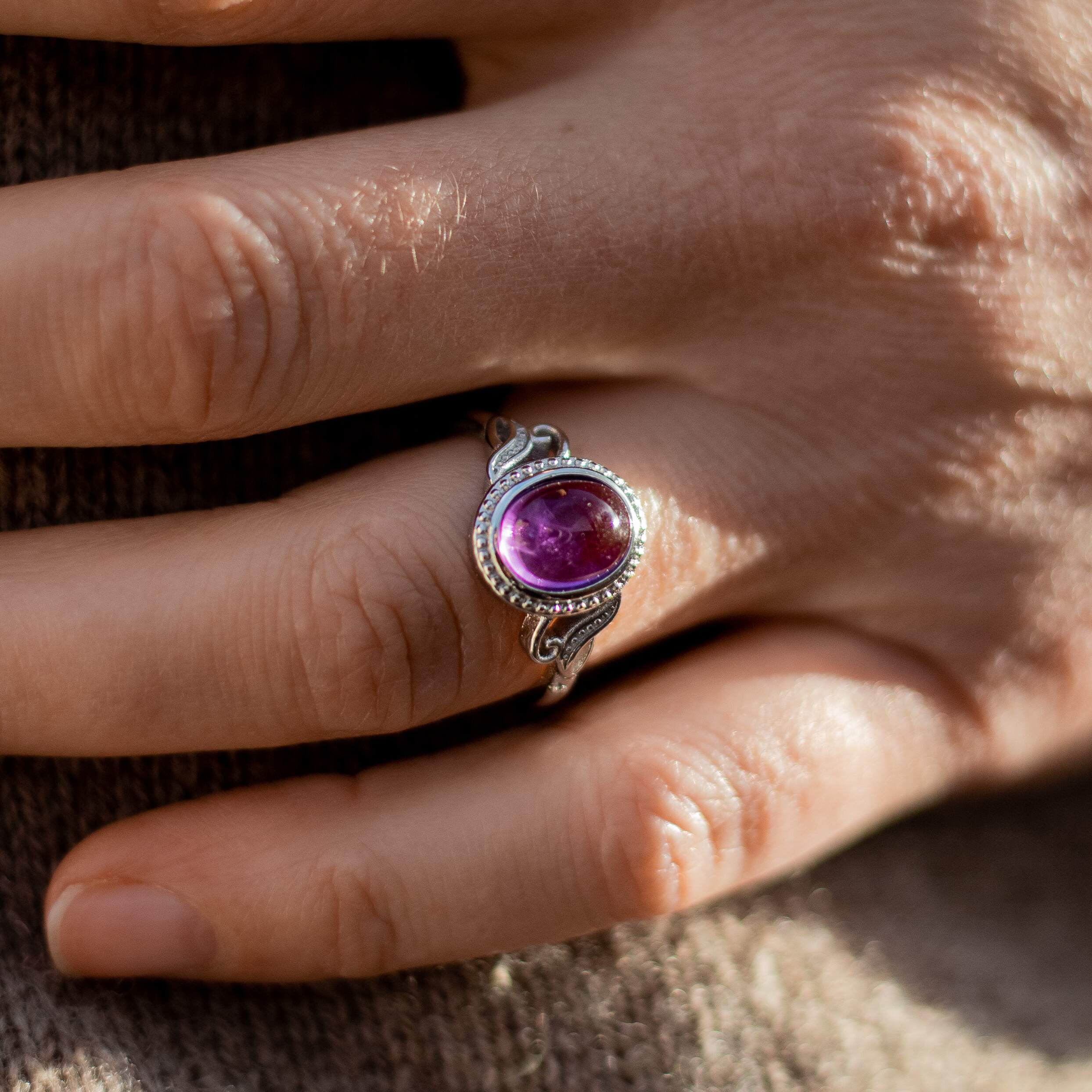Amethyst "Fullness" Ring stone detail - KARMAKIND