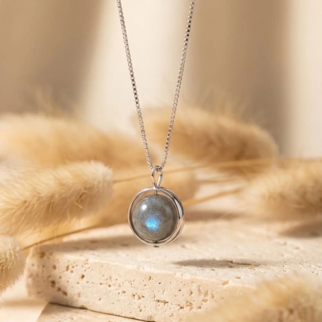 Labradorite pearl pendant necklace in silver setting - KARMAKIND