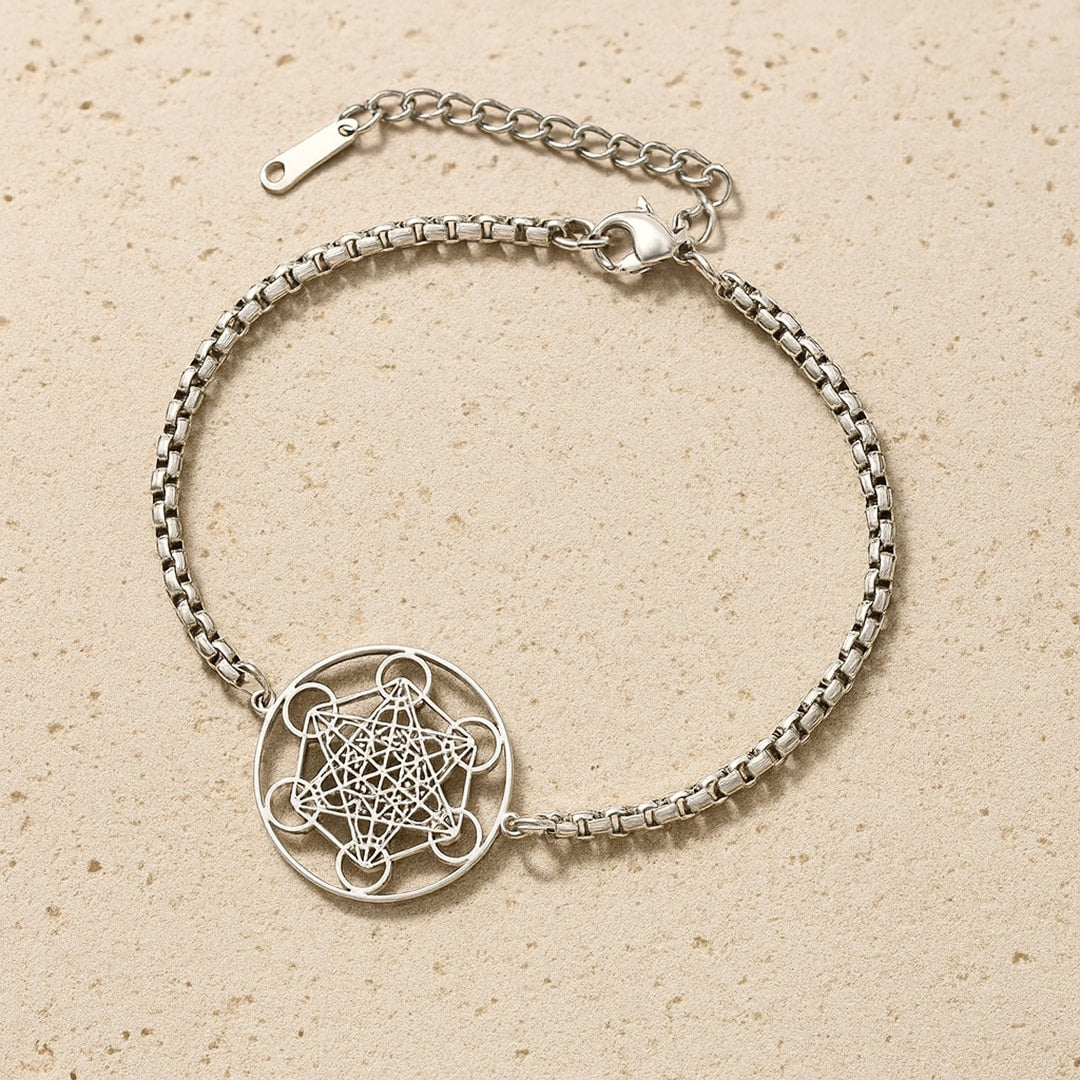 Detailed view of the Metatron's Light bracelet craftsmanship - KARMAKIND