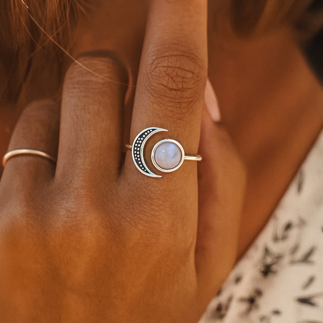 Close-up of the iridescent moonstone - KARMAKIND
