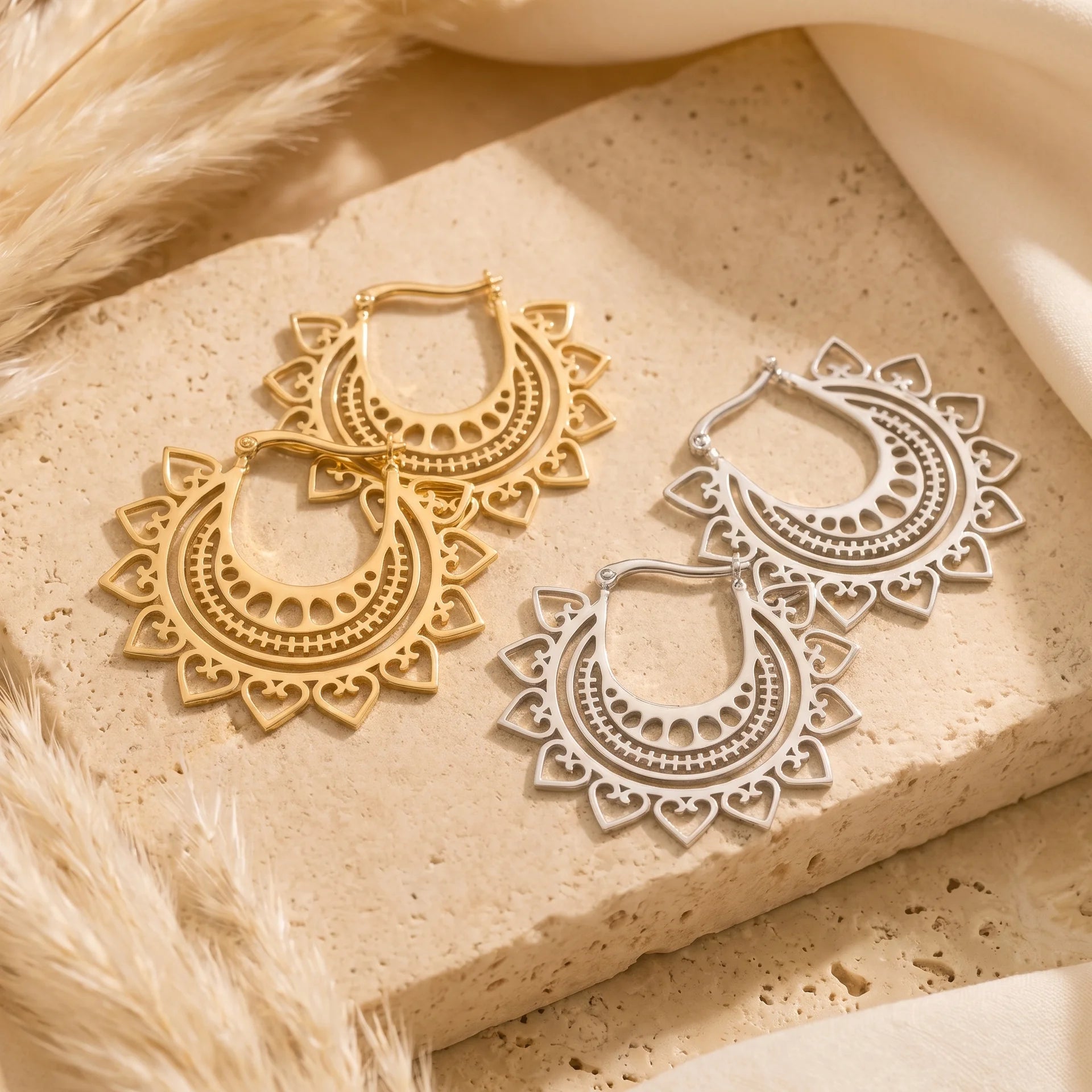 Sundari elegant lace heart earrings - KARMAKIND