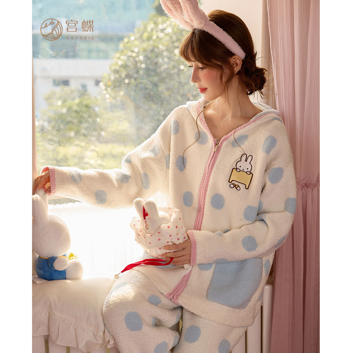 米菲圖案連帽波點半邊絨睡衣｜冬季女款保暖套裝－商品圖片 4