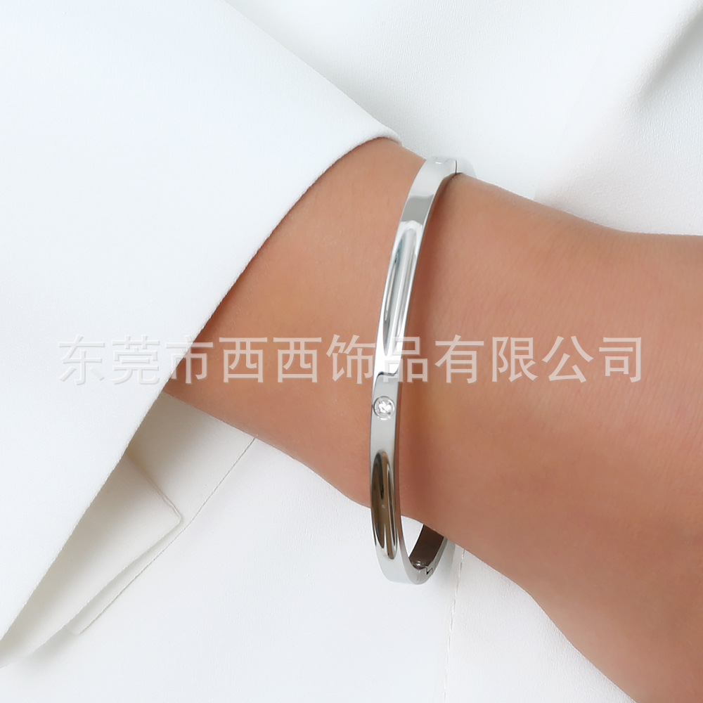 https://cbu01.alicdn.com/img/ibank/O1CN01uh96oF25wjaOvBDfA_!!3529117591-0-cib.jpg