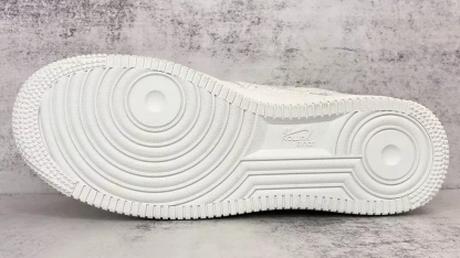 SS-22 LOUIS VUITTON X NIKE AIR FORCE 1 【本物保証】【代金引換】
