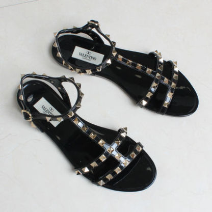 ★VALENTINO ROCKSTUD FLAT RUBBER SANDAL サンダル