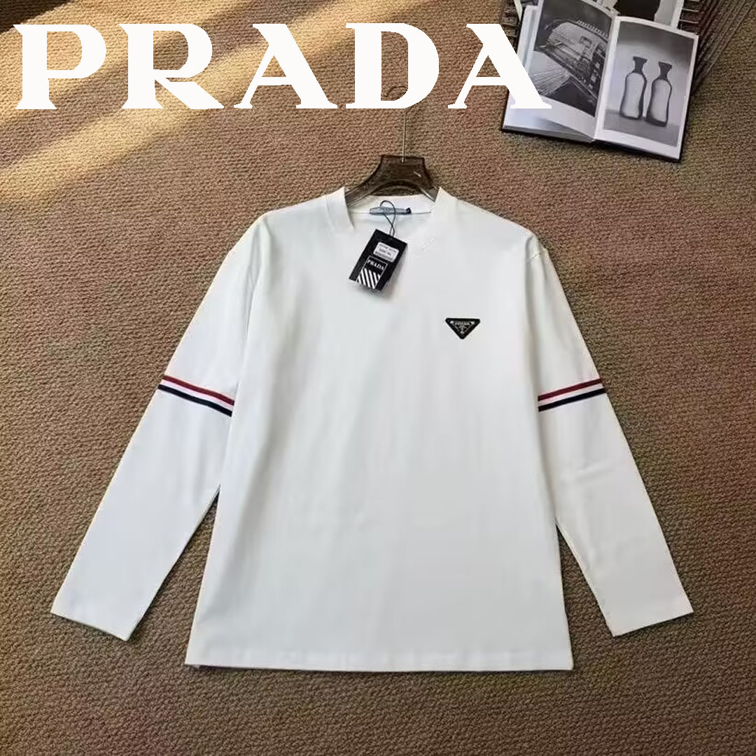 PRADA トライアングルロゴ スウェット     ブラック