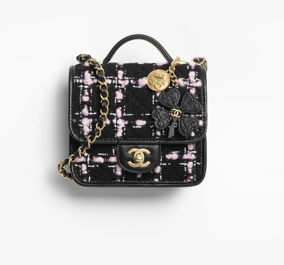 注目度急上昇♥新作【CHANEL】ミニフラップバッグ AS3652