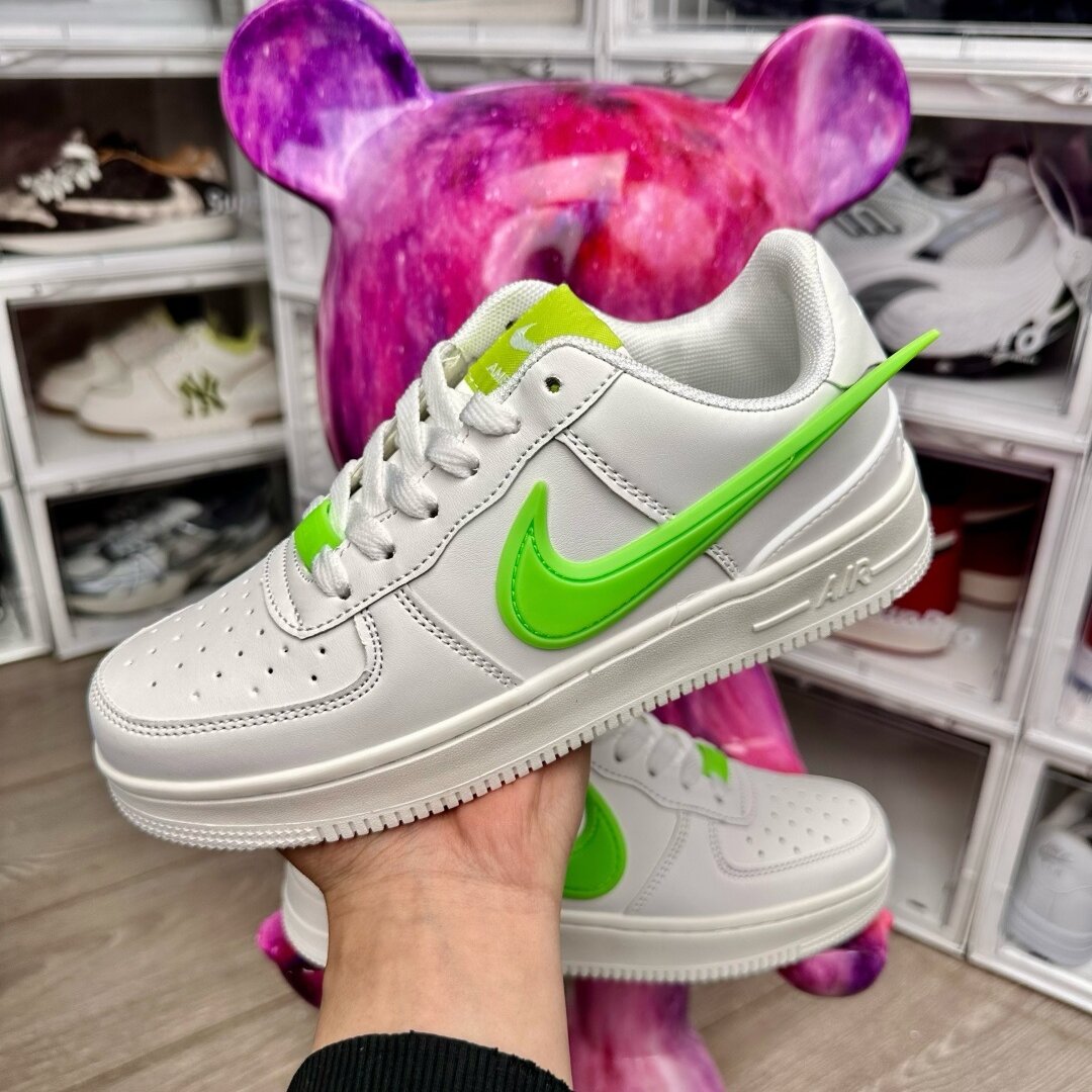 Nike Air Force 1 “Big hook green apple/大きなフックの青リンゴ”