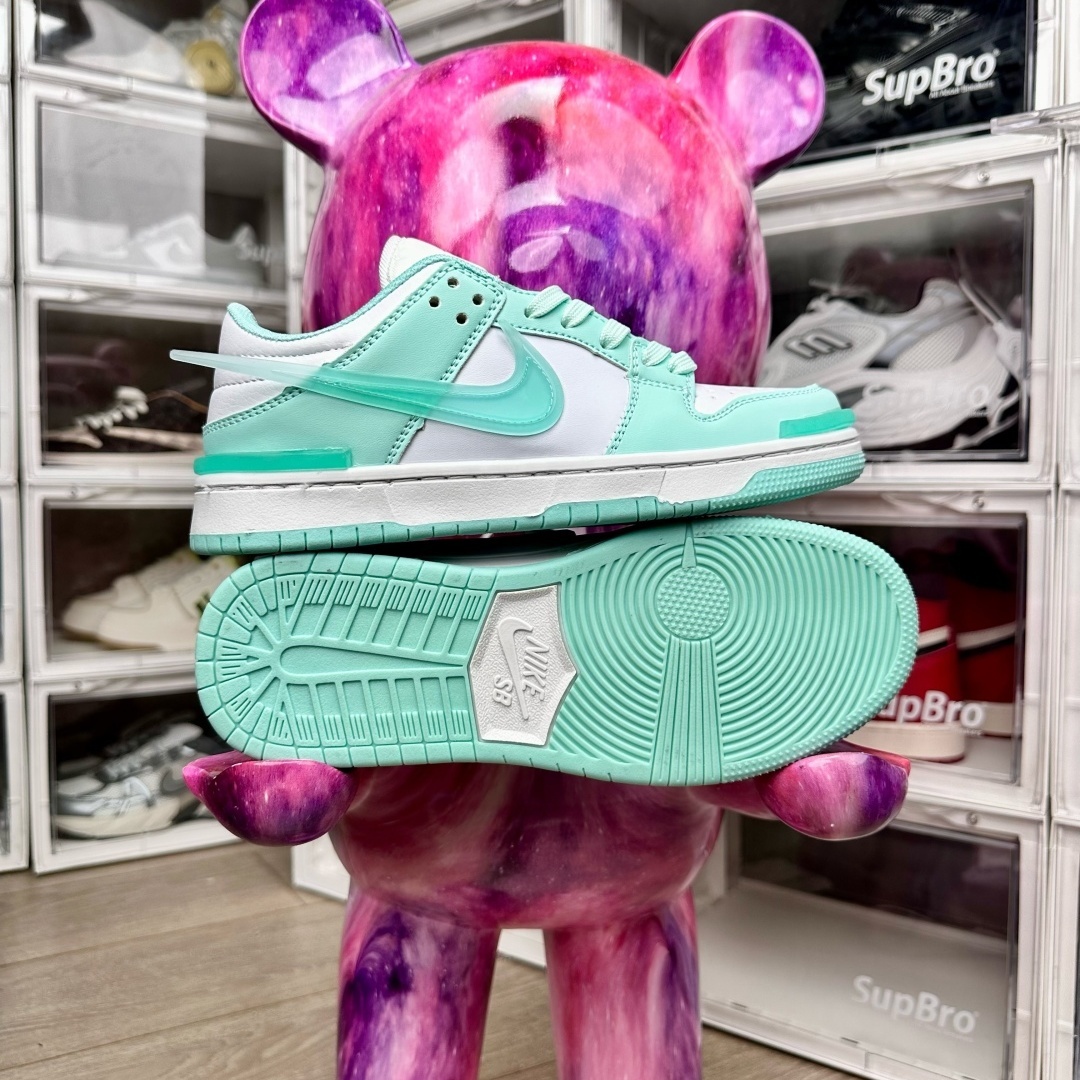 日本未入荷！Nike Dunk SB Flying Kick White Green