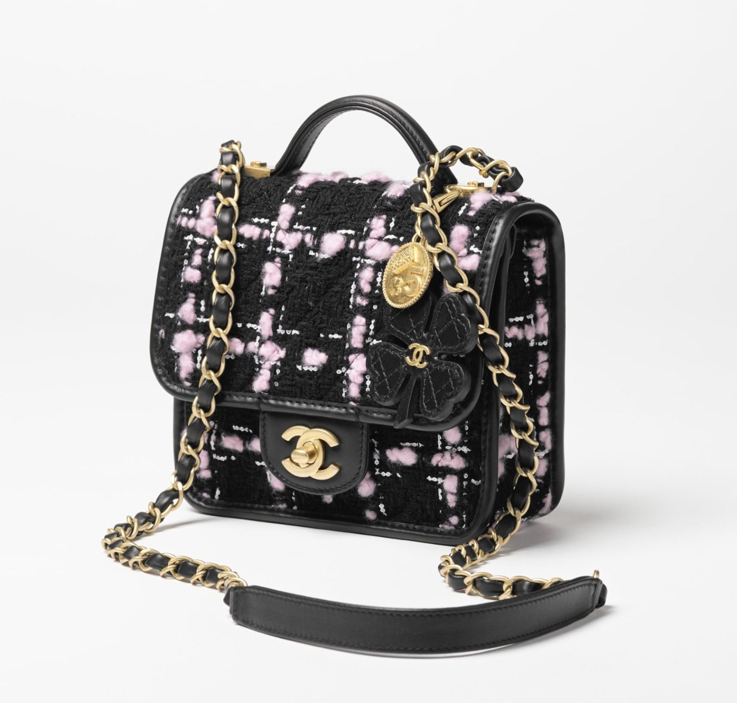 注目度急上昇♥新作【CHANEL】ミニフラップバッグ AS3652