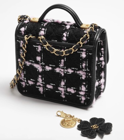 注目度急上昇♥新作【CHANEL】ミニフラップバッグ AS3652