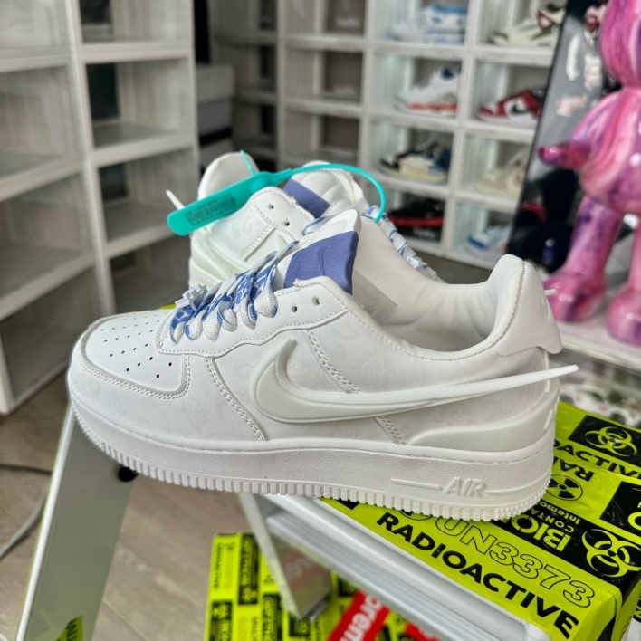 日本未入荷！Nike Air Force Big Hook Blue and White Porcelain
