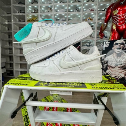 日本未入荷！Nike Air Force Big Hook Blue and White Porcelain