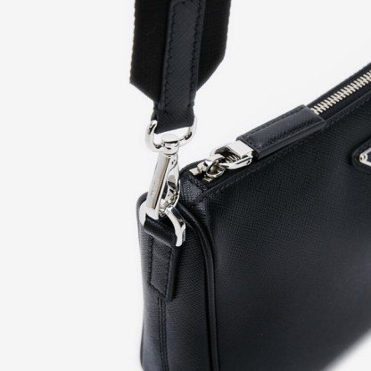 ♦PRADA♦メンズ ショルダーバッグ☆正規品・関税込☆