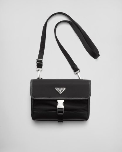 PRADA Re-Nylon xサフィアーノレザー スマートフォンケース