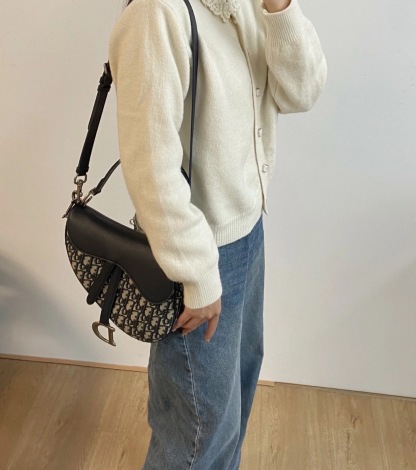 【洗練されたアイコニックデザイン】DIOR サドル ショルダー